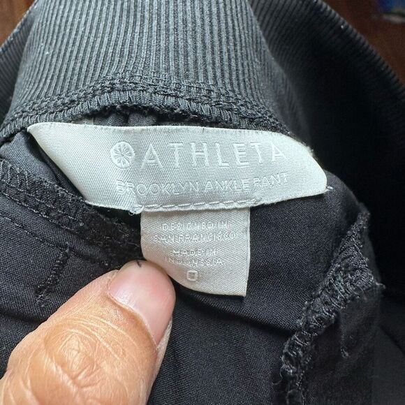 Athleta Brooklyn Mid Rise Ankle Pant Black UPF 40 Size 0 - Picture 5 of 11